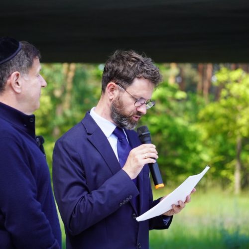 Uroczyste odsłonięcie tablicy na Ścianie Pamięci 5